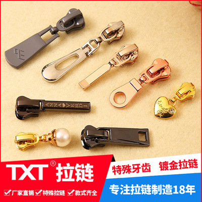 Diamond pull jewelry accessories bags dress zippers LOGO lettering hanging plati