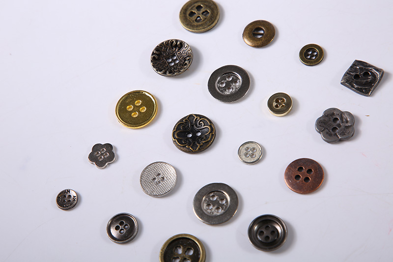 Alloy button 4 hole