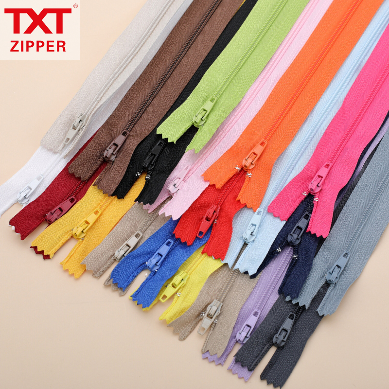 Nylon zipper